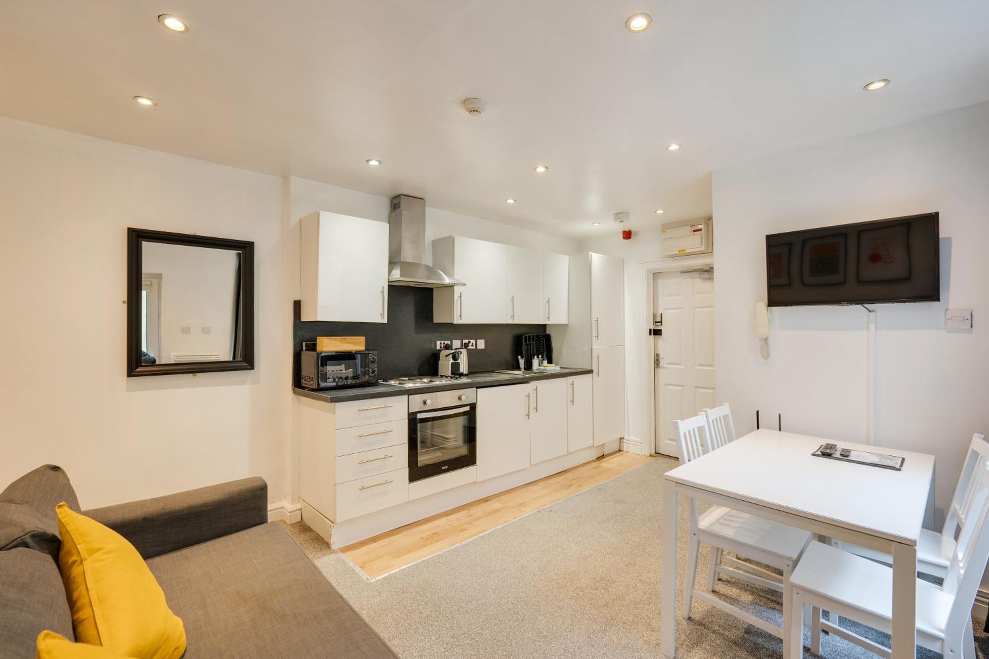 2 Bedroom Aprtmnt For Upto 6 Nr Centre, Uni &Parks Cardiff Exterior foto