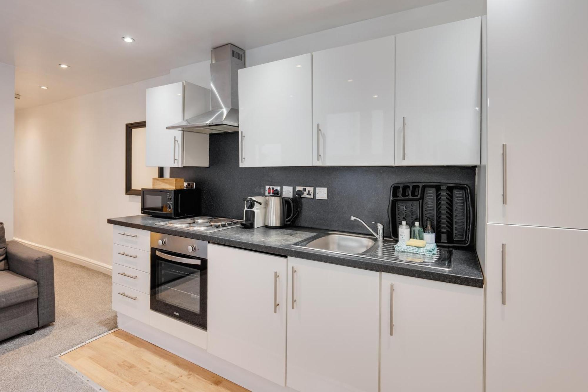 2 Bedroom Aprtmnt For Upto 6 Nr Centre, Uni &Parks Cardiff Exterior foto